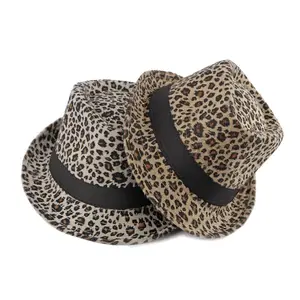 Yeni moda leopar baskı şapka trilby fötr şapkalar kadın Panama seyahat beyefendi şapkalar hissettim