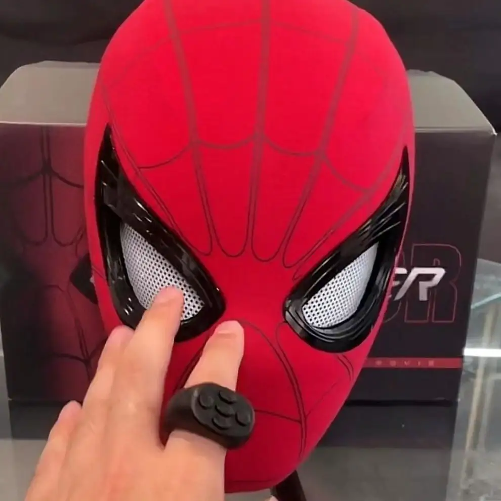 Elektrische Led Verlichting Rood Knipperende Bewegende Ogen Robotachtig Gezicht Cosplay Spiderman Masker Voor Volwassen Kinderen
