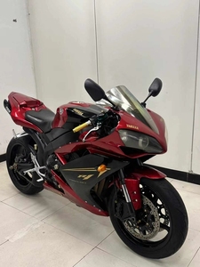 Motocicleta de Carreras Usada R1 1000cc, Moto Deportiva Original en Excelente Estado, Sin Rasguños, CN JIA 1000cc, Cuatro Cilindros, Refrigeración por Agua, Alto Rendimiento - Product Image 5