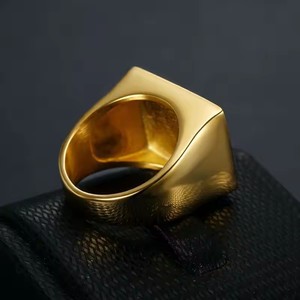 Nouvelle bague tendance pour homme en acier titane plaqué or 14 carats avec diamants, représentant la Cène des <span class=keywords><strong>Treize</strong></span> Apôtres chrétiens - Product Image 2