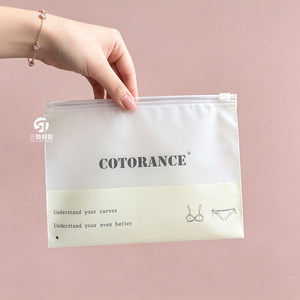 Bolsas de PE Transparentes Reciclables GRS |   Empaque de ropa con cierre deslizante para prendas infantiles - Product Image 6