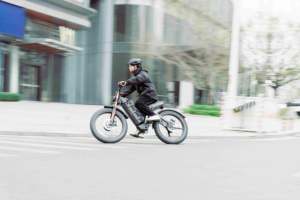 Vélo électrique Eahora Romeo Ultra II 500W, batterie 60V 80AH, autonomie 112mi, freins hydrauliques, 7 vitesses, vélo électrique longue portée Romeo 80KM, batterie 80AH - Product Image 3