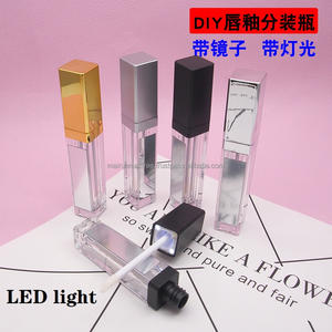 Nuevo Envase de Brillo Labial Plateado y Negro Maxfree, Tubo de Brillo Labial de Plástico con Luz LED y Espejo, 7 ml, Cosmético - Product Image 2