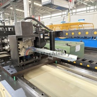 Máquina Perfiladora de Acero Ligero de Alta Precisión para Perfiles Omega de Techo, Totalmente Automática, Fabricada en China
