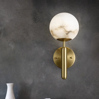Moderne Nordische Rote Wandleuchten LED-Lichtquelle Alabaster+Messing-Gehäuse 3000K Warmweißes Licht für Schlafzimmer Wohnzimmer TV-Wand