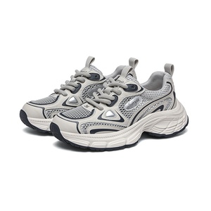Baskets de sport décontractées pour femme Printemps/Été 2025 avec semelles épaisses blanches et maille respirante pour la randonnée - Product Image 5