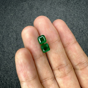 Paire de pierres précieuses en émeraude naturelle de Zambie de 2,81 carats, taille carrée octogonale, vert vif, pierres précieuses en vrac pour bijoux fins, bague, boucles d'oreilles - Product Image 1
