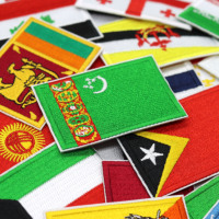 Usine en gros petit pays drapeau broderie fer sur sergé pays asiatique drapeau patchs