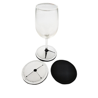Protecteur de base de gobelets de verre à vin en néoprène de couleur blanche vierge antidérapante