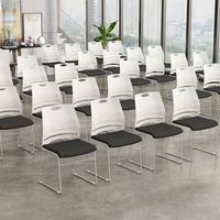 Chaise de bureau empilable directe usine avec assise rembourrée, dossier en plastique et base en métal pour salle d'attente, salle de réunion, visiteurs