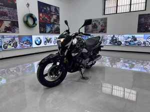 Suzuki GW250 <span class=keywords><strong>Inazuma</strong></span> 250cc <span class=keywords><strong>Moto</strong></span> Naked a Iniezione, Motore Bicilindrico Affidabile, Freni a Doppio Disco, Potenza Fluida - Product Image 6