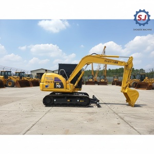 Excavadora Komatsu PC70 Usada, Calidad Premium con 85% de Piezas Originales y Pocas Horas de Trabajo, en Venta para Renovación Municipal - Product Image 1