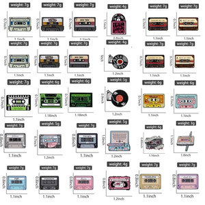 Pins Esmaltados de Casete de Música de <span class=keywords><strong>los</strong></span> 80s <span class=keywords><strong>y</strong></span> 90s, Broche Personalizado Retro Nostálgico de Radio <span class=keywords><strong>y</strong></span> CD, Insignia de Solapa, Joyería Clásica, Regalo para Amigos - Product Image 3