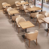 Ensemble de chaises de salle à manger et de tables de restaurant commercial en bois pour la restauration et les loisirs, vente en gros OEM ODM
