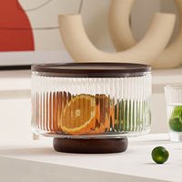 Bol à salade en verre côtelé avec base et couvercle en bois d'acacia 1,8L 3L 4,3L, ensemble de bols à fruits sur pied et bols mélangeurs cannelés sans plomb