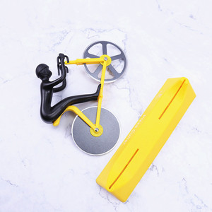 Accesorio para <span class=keywords><strong>Pizza</strong></span>, Cortador de <span class=keywords><strong>Pizza</strong></span> con Ruedas de Acero Inoxidable, Cortador de <span class=keywords><strong>Pizza</strong></span> con Soporte - Product Image 3