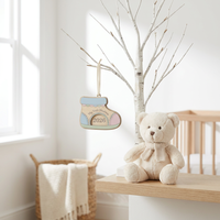 Sperrholz 'Mein Erstes Weihnachten 2026' Baby-Schuh-Ornament |   Maßgefertigte Gedenkdekoration |   XIAOYAN AW072 |   Großhandel für Feiertagsartikel