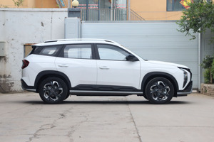 2021 <span class=keywords><strong>Hyundai</strong></span> IX35 2.0L SUV 5 portes 5 places Offre Spéciale de direction à gauche d'<span class=keywords><strong>occasion</strong></span> en Chine Véhicules d'<span class=keywords><strong>occasion</strong></span> pour adultes Toit ouvrant en cuir - Product Image 4