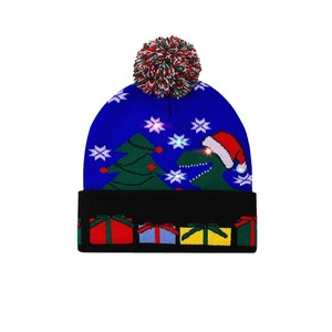 Gorro Navideño de Punto Personalizado HKZB con Pompones, Luces LED de Colores, Gorro Festivo y Cálido con Diseño de Árbol de Navidad - Product Image 6