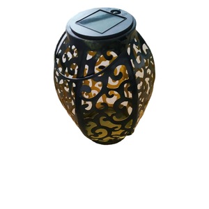 Lampes solaires de jardin, lampes LED en fer forgé pour extérieur, résistantes à l'eau, autoportantes, garantie de 2 ans - Product Image 4