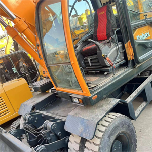 Excavatrice sur pneus Hyundai 210W-9S d'occasion, 22 tonnes, modèle 2022, godet de 1,34 m, moteur Cummins de 124 kW, composants principaux inclus, roulement - Product Image 6
