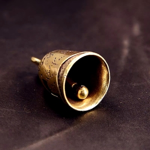 Porte-clés en laiton artisanal <span class=keywords><strong>vintage</strong></span> en forme de cloche de <span class=keywords><strong>casque</strong></span>, idéal pour l'art et les objets de collection (vente en gros) - Product Image 4