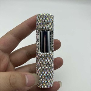 <span class=keywords><strong>Briquet</strong></span> Portable pour Fumer Flamme <span class=keywords><strong>Rose</strong></span> <span class=keywords><strong>Briquet</strong></span> Lumineux Cristal Cylindre Pressage Diamant <span class=keywords><strong>Briquet</strong></span> - Product Image 3