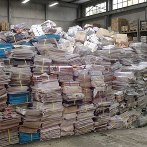 Viejo Periódico Usado Residuos Chatarra Limpie ONP Papel Desecho-Papel de Noticias Antiguo y Periódico Sobre Emisión - Product Image 3