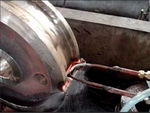 <span class=keywords><strong>Machine</strong></span> de traitement thermique par induction pour roues de grue avec système de contrôle CNC - Product Image 5