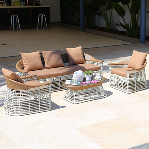 Conjunto de Sofás de Ratán Modernos para Exteriores, con Cojines Impermeables para Patio y Villa - Product Image 1