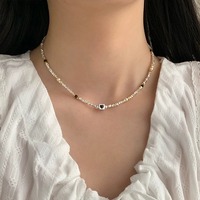 Collar de Plata con Diseño Irregular de Corazón Cuadrado Negro, Serie Plata Rota, Diseño Exclusivo para Moda y Accesorios