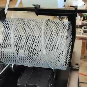 Filtro de aceite automático <span class=keywords><strong>Santer</strong></span> Pipe Mental Diamond Mesh Central Tube Rolling Machine para filtro de polvo - Product Image 4