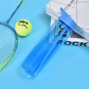 Nouvelle tendance, bouteille d'eau de sport en plastique transparent de type paille, écologique, sans BPA, 24 oz/700 ml, portable, logo personnalisé - Product Image 2