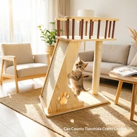 Tersedia Pohon Kucing Vertikal Kayu dengan Tempat Tidur Kucing Terintegrasi, Tiang Garuk Kayu Solid Besar, Mainan Kucing, Gaya Sederhana