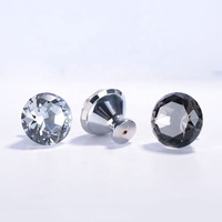 Bouton de tiroir en cristal transparent facetté de 30 mm, poignée de meuble en forme de diamant pour commode, cuisine, armoire