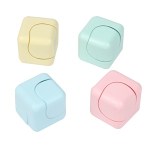 2025 Bán Buôn Cơn Lốc Con Xúc Xắc Ngón Tay Spinner Cube Đồ Chơi Giải Nén Ngón Tay Quay <span class=keywords><strong>Top</strong></span> Nhỏ Cube Đồ Chơi - Product Image 5
