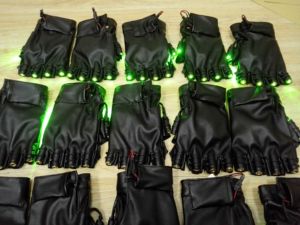 Vente directe d'usine Gants laser verts Mitaines Lumière Spectacle de danse Scène DJ Club Accessoires de fête Gants laser verts Mitaines - Product Image 2
