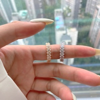 Bijoux d'anniversaire 925 Sterling Silver 0.25 Carat Pigeon Eggs Prong Setting Ovale Zircon Ring