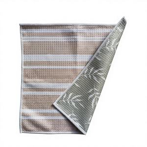 Paño de Cocina Absorbente de Microfibra Ecológico Personalizado de Secado Rápido con Diseño de Gofre, Venta al por Mayor - Product Image 2