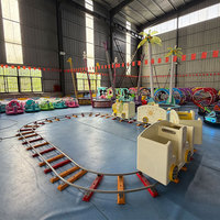 Train électrique sur rail miniature à batterie pour adultes et enfants, idéal pour les parcs d'attractions, les centres commerciaux et les aires de jeux.