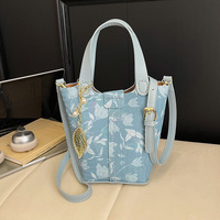 Nouveau sac à main en PU à motif floral de style chinois pour femme, collection été, élégant sac fourre-tout imprimé d'inspiration occidentale avec deux fermetures magnétiques, forme seau