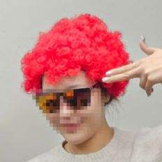Perruque tête de bombe rouge 1 pièce style coquelicot de parme pour séances photo - Product Image 1