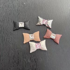 Accessoires de bricolage en métal pour artisanat : pendentifs, pinces à cheveux, breloques de marque de créateur, breloques pour étuis - Product Image 4