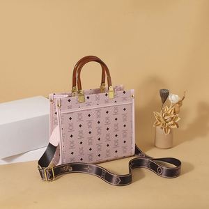 <b>Large</b>-capacity Handbag, Multi-functional Polyester-lined Tote Bag, with Zipper and Suitable for Commuting Use.615 - Product Image 6
