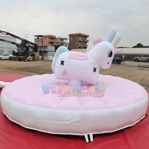 Toro mecánico inflable interactivo para niños, ideal para fiestas y eventos al aire libre. - Product Image 6