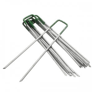 Estacas de jardín de 6 pulgadas, <span class=keywords><strong>grapas</strong></span> de paisaje galvanizadas, <span class=keywords><strong>grapas</strong></span> de césped tipo U verde para césped <span class=keywords><strong>artificial</strong></span>, estacas de pasadores de césped a prueba de óxido - Product Image 4