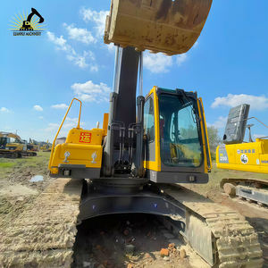 Excavatrice Volvo EC210B d'occasion, robuste et fiable, de taille moyenne, pour l'installation de pipelines et le remblaiement dans les projets d'utilsités - Product Image 5