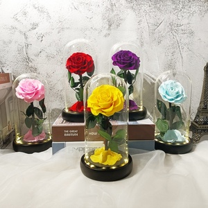 Couvercle en verre de fleur immortelle <span class=keywords><strong>prix</strong></span> fleur préservée <span class=keywords><strong>rose</strong></span> dôme en verre en gros <span class=keywords><strong>rose</strong></span> éternelle roses conservées dans un bocal en verre - Product Image 3