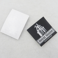 Étiquette tissée personnalisée de haute qualité en tissu damassé, pliée au centre, pour vêtements, étiquette de taille, étiquette de col avec logo de marque, étiquettes de sac