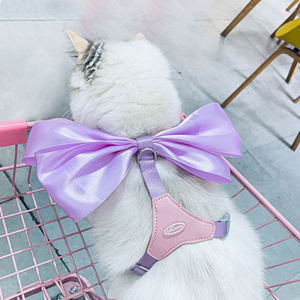 Luxo Bowknot Cute Cat <span class=keywords><strong>Harness</strong></span> Leash Vest Set I-Shaped Big Bow Tie Pet Vest Rope para gatos e cães pequenos - Product Image 1
